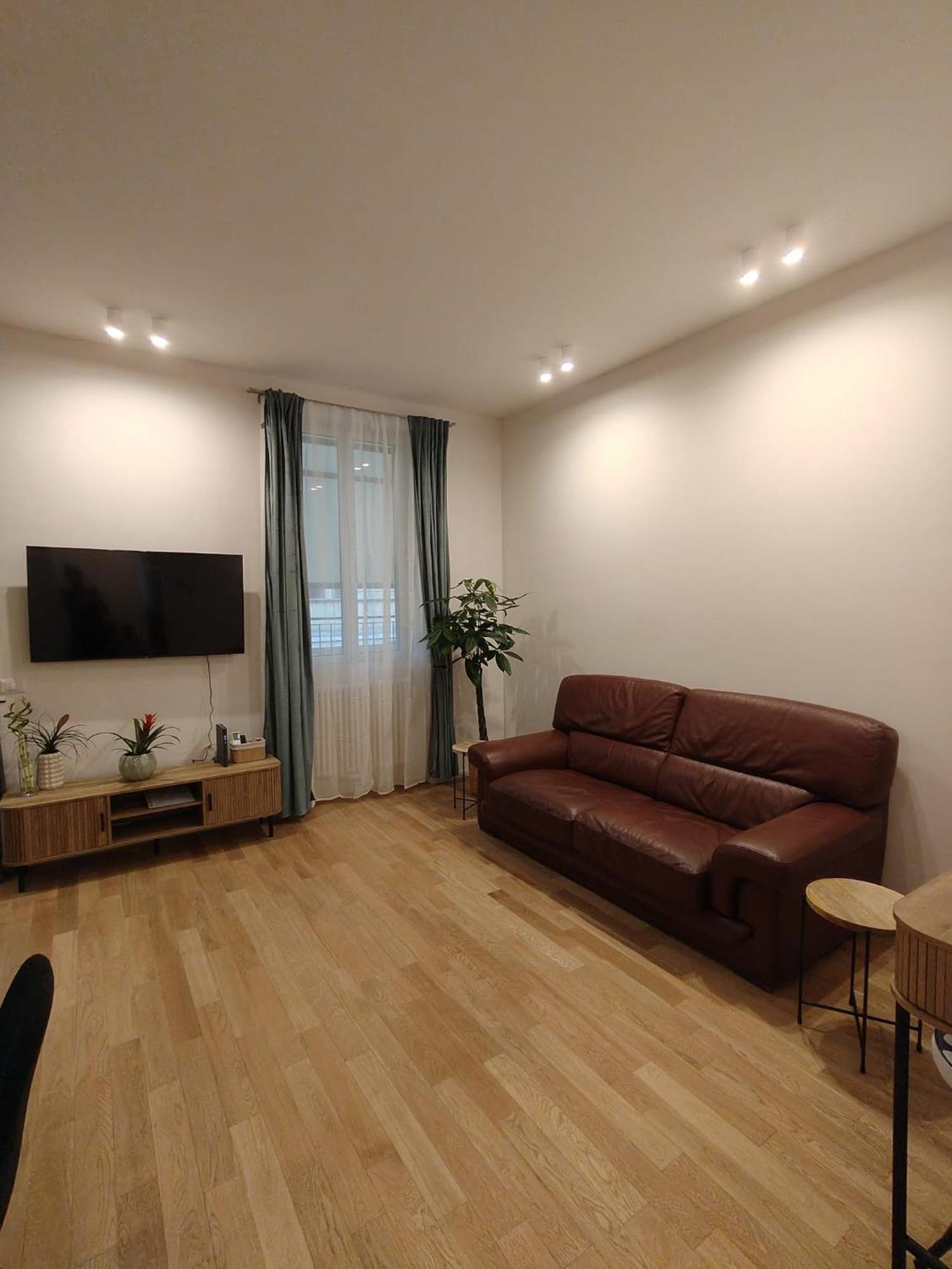 Bellissimo Bilocale Al Centro Di Appartamento Roma